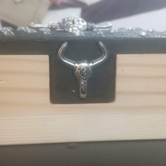 Handmade Bull Ox Black Trinket Jewelry Box - Picture 6 of 8